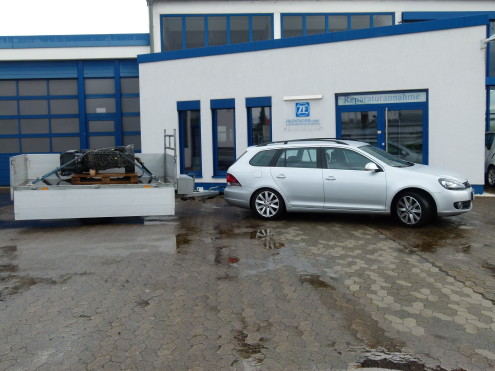 Außenansicht der Werkstatt und Servicehalle der Fikentscher GmbH